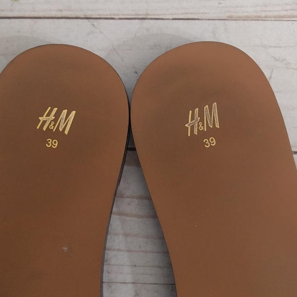 🌺🌺 White summer slippers by H&M🌸🌸 - Picture 4 of 7